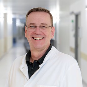 Dr. Torsten Wolff