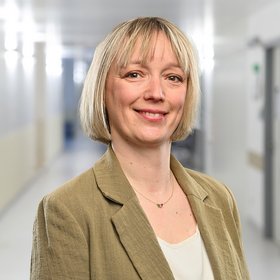 Bär_Anne_MAT_1359_web.jpg Anne Bär