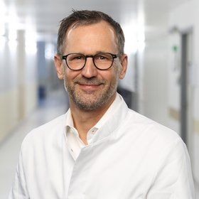 Dr.  med. Marius Penzenstadler