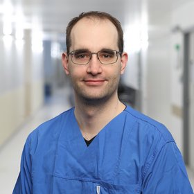 Dr. med. Dennis Ullrich